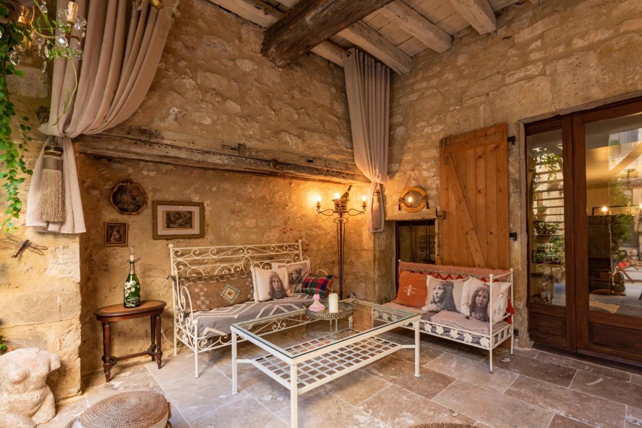 Champagne House - Elegance, Luxury And Charm Bed & Breakfast Condom Exterior photo