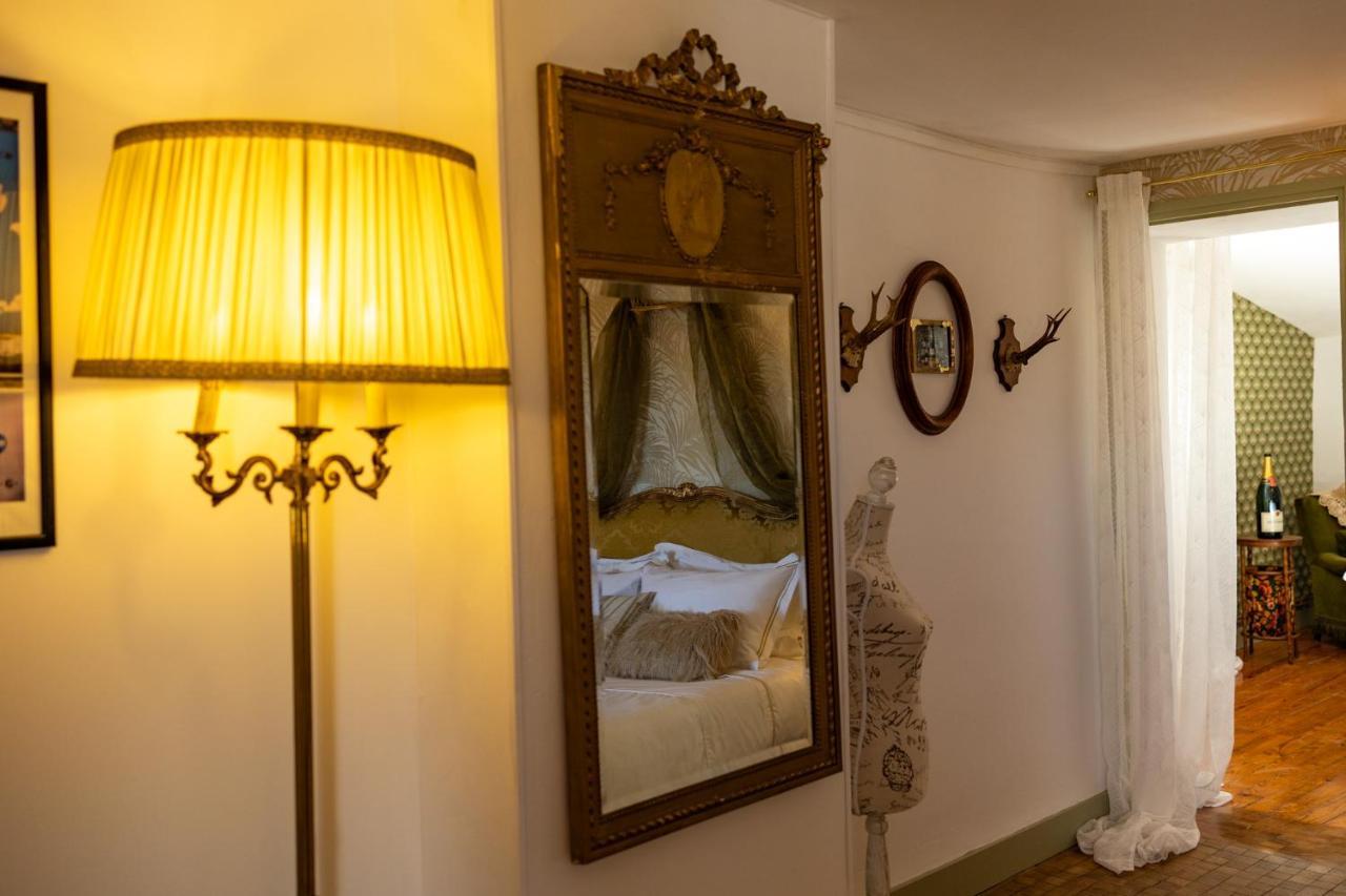 Champagne House - Elegance, Luxury And Charm Bed & Breakfast Condom Exterior photo
